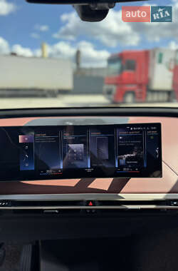 Внедорожник / Кроссовер BMW iX 2023 в 