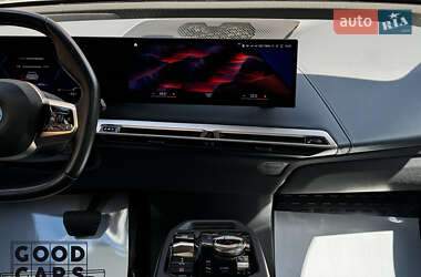 Внедорожник / Кроссовер BMW iX 2023 в 