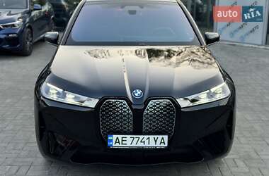 Позашляховик / Кросовер BMW iX 2024 в 