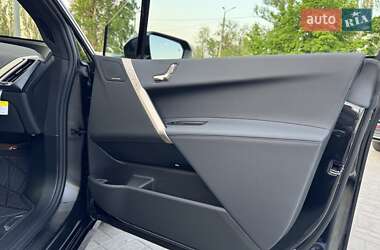 Позашляховик / Кросовер BMW iX 2024 в 