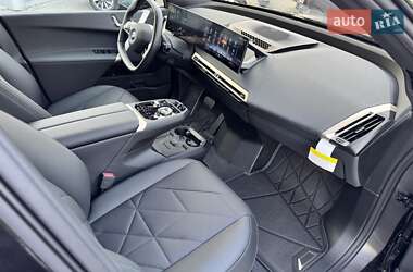 Позашляховик / Кросовер BMW iX 2024 в 