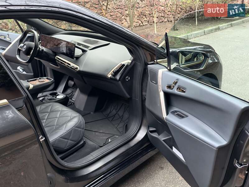 Внедорожник / Кроссовер BMW iX 2022 в Киеве