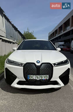 Позашляховик / Кросовер BMW iX 2022 в 