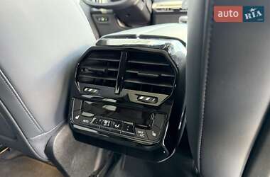 Позашляховик / Кросовер BMW iX 2022 в 