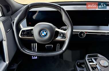 Позашляховик / Кросовер BMW iX 2022 в 