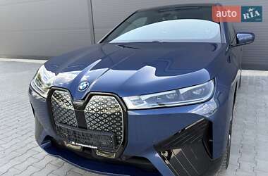 Позашляховик / Кросовер BMW iX 2022 в 