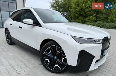 Позашляховик / Кросовер BMW iX 2022 в 