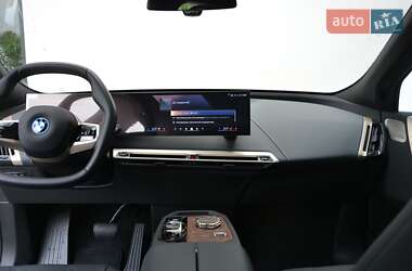 Внедорожник / Кроссовер BMW iX 2023 в 