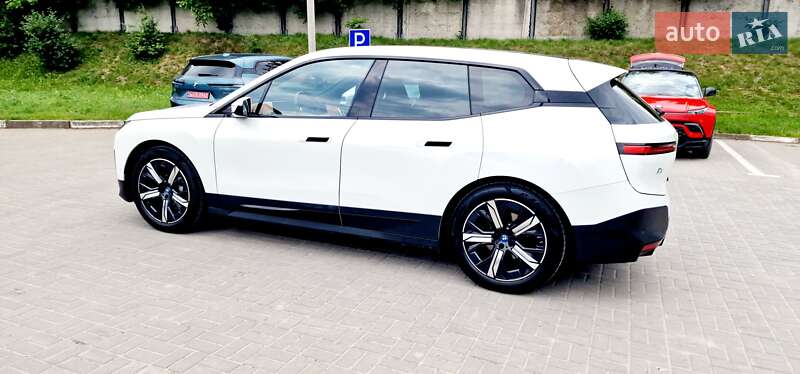 Позашляховик / Кросовер BMW iX 2023 в Тернополі