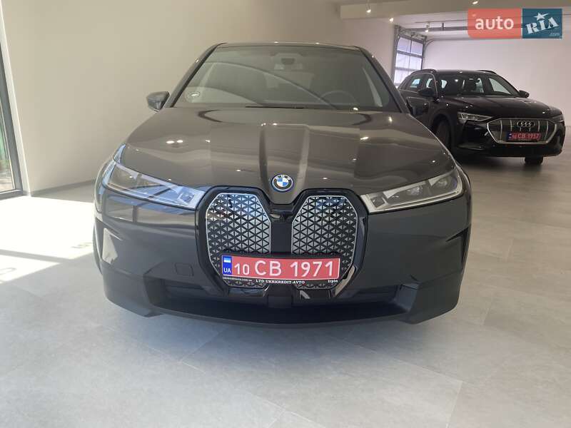 BMW iX 2023