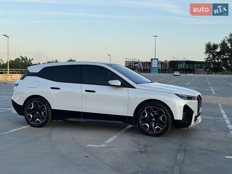 Внедорожник / Кроссовер BMW iX 2021 в Киеве