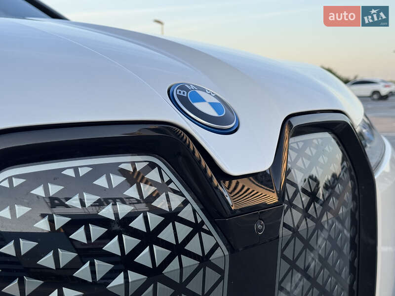 Внедорожник / Кроссовер BMW iX 2021 в Киеве