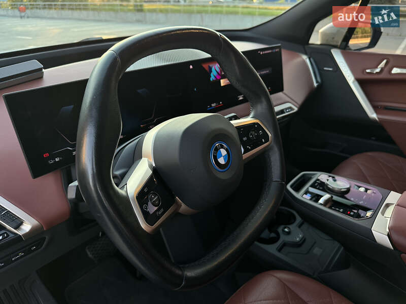 Внедорожник / Кроссовер BMW iX 2021 в Киеве