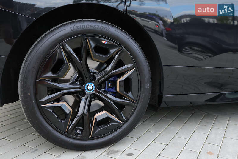 Внедорожник / Кроссовер BMW iX 2023 в Ужгороде