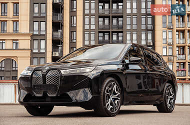 Внедорожник / Кроссовер BMW iX 2022 в 