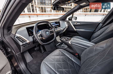 Внедорожник / Кроссовер BMW iX 2022 в 