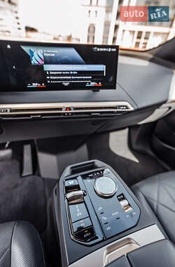 Внедорожник / Кроссовер BMW iX 2022 в 