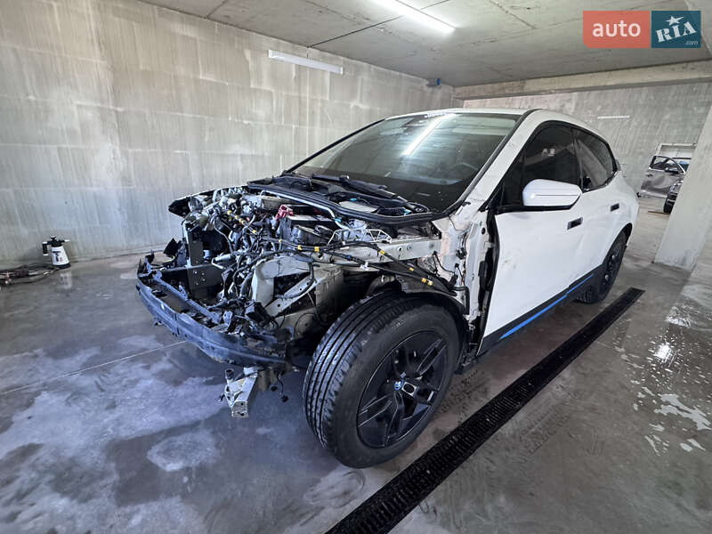 Внедорожник / Кроссовер BMW iX 2023 в Киеве