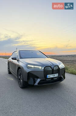 Внедорожник / Кроссовер BMW iX 2023 в 