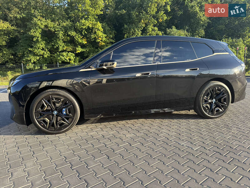 Внедорожник / Кроссовер BMW iX 2023 в Ужгороде