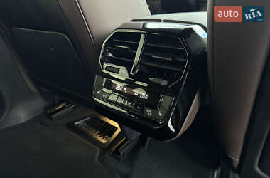 Внедорожник / Кроссовер BMW iX 2021 в 