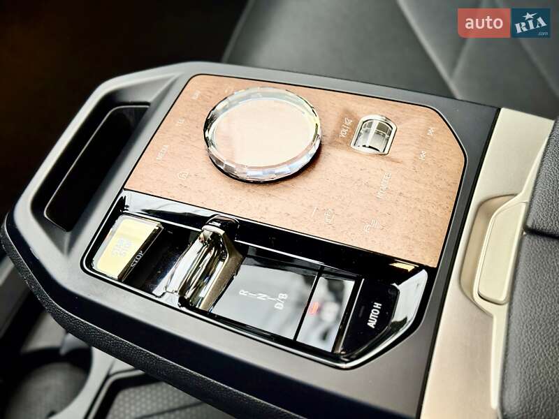 Внедорожник / Кроссовер BMW iX 2021 в Киеве