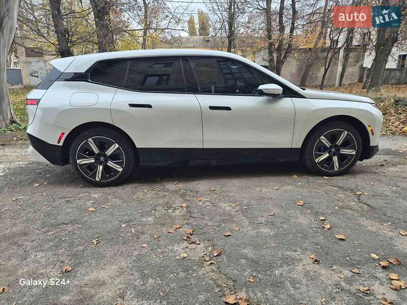 Внедорожник / Кроссовер BMW iX 2023 в Каменском
