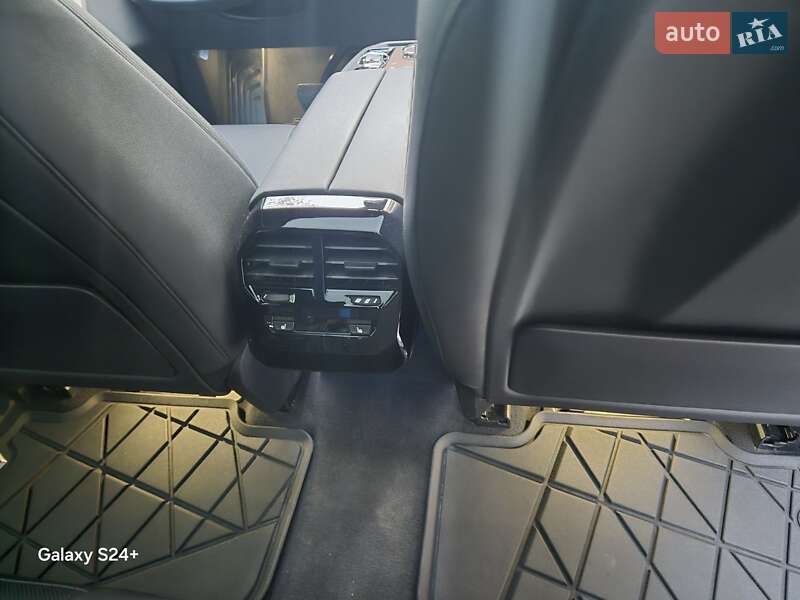 Внедорожник / Кроссовер BMW iX 2023 в Каменском