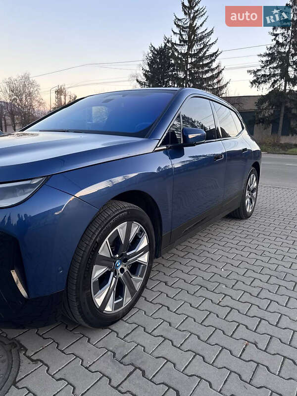 Внедорожник / Кроссовер BMW iX 2024 в Ужгороде