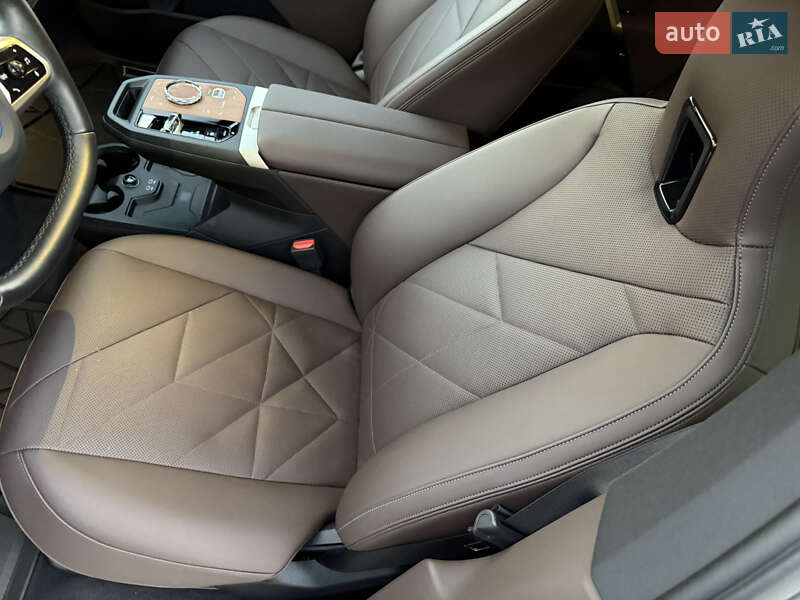 Внедорожник / Кроссовер BMW iX 2023 в Киеве фото 15 Внедорожник / Кроссовер BMW iX 2023 в Киеве