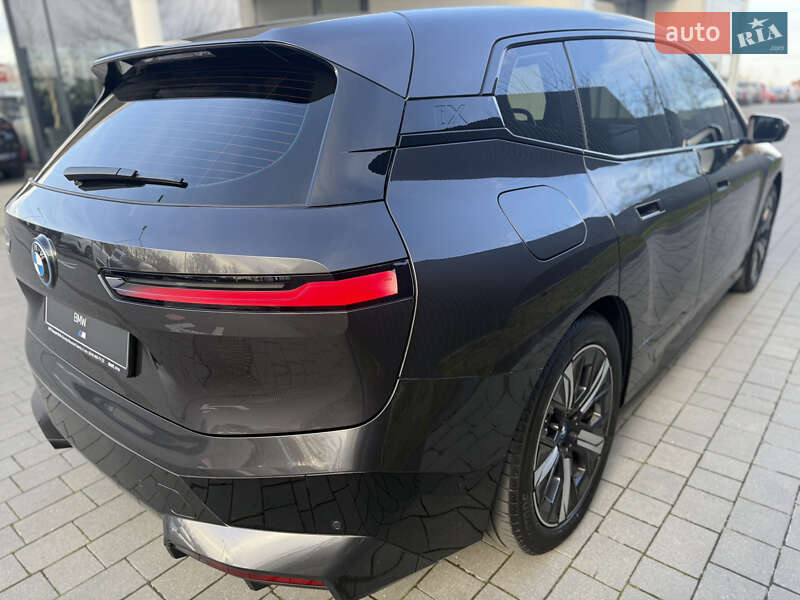 Внедорожник / Кроссовер BMW iX 2021 в Ивано-Франковске