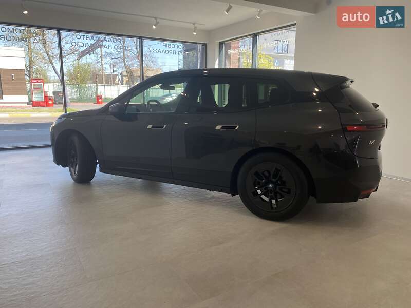 Внедорожник / Кроссовер BMW iX 2023 в Ирпене