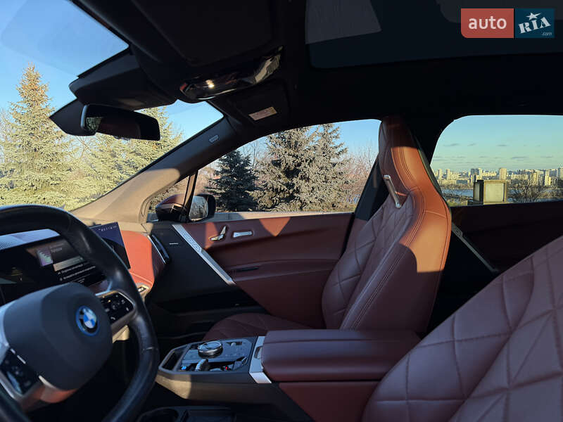 Внедорожник / Кроссовер BMW iX 2022 в Киеве