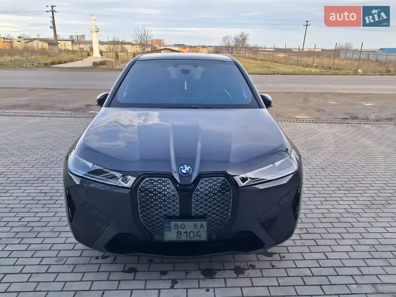 BMW iX 2023