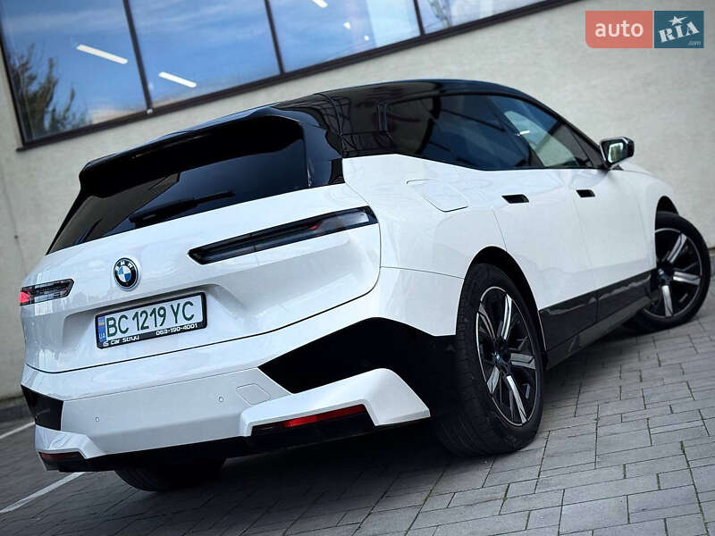 Позашляховик / Кросовер BMW iX 2021 в Стрию