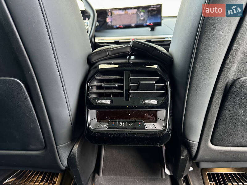 Позашляховик / Кросовер BMW iX 2021 в Стрию