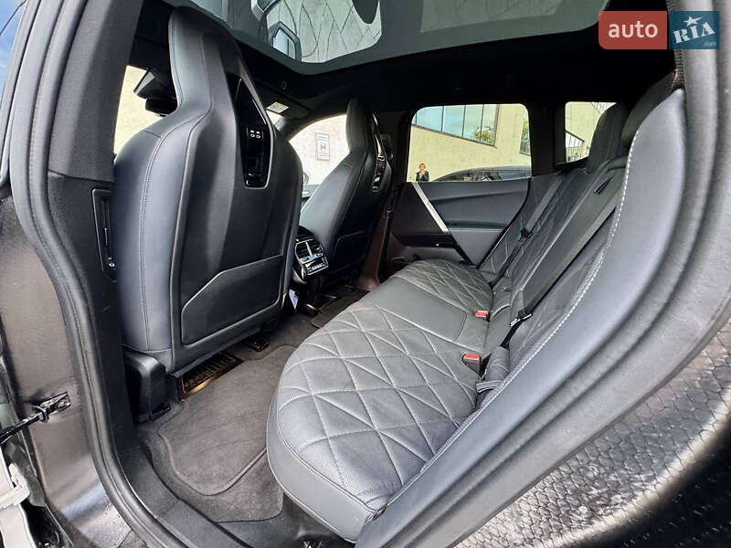 Позашляховик / Кросовер BMW iX 2021 в Стрию