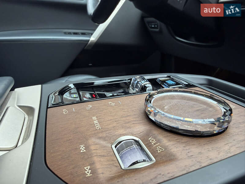Позашляховик / Кросовер BMW iX 2022 в Житомирі фото 8 Позашляховик / Кросовер BMW iX 2022 в Житомирі