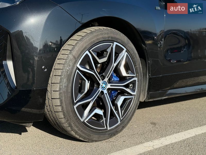 Внедорожник / Кроссовер BMW iX 2022 в Киеве