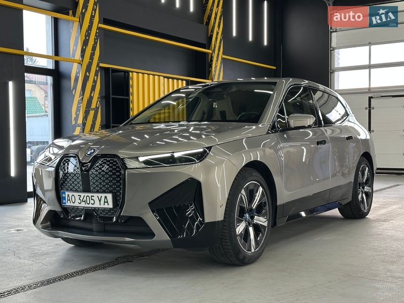 Внедорожник / Кроссовер BMW iX 2022 в Хусте