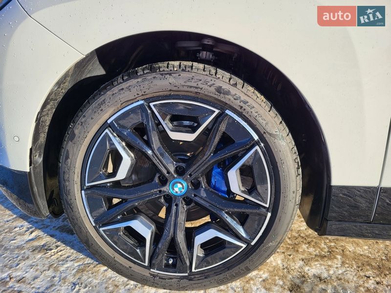 Внедорожник / Кроссовер BMW iX 2024 в Львове