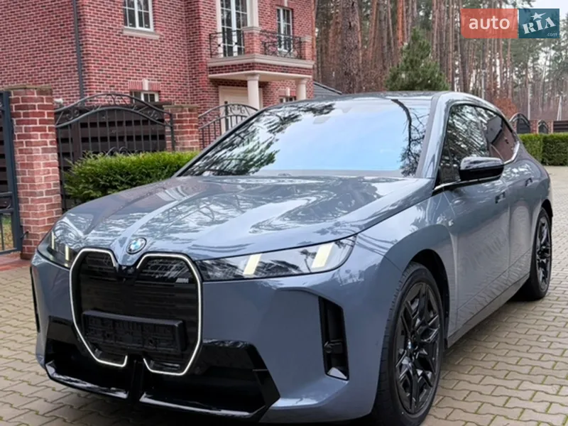 BMW iX 2025