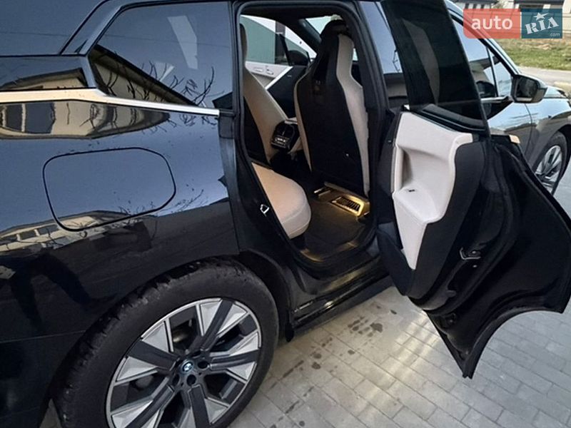 Позашляховик / Кросовер BMW iX 2022 в Вишгороді