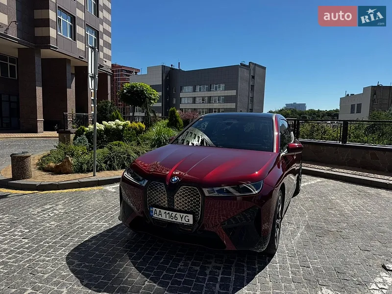 BMW iX 2021