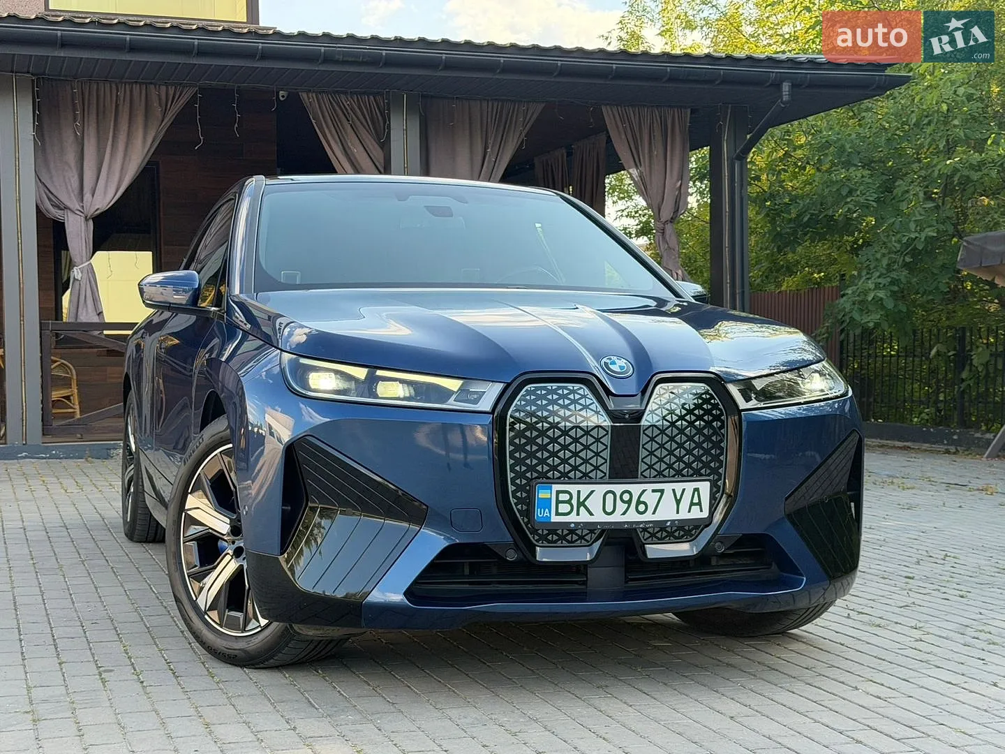 BMW iX 2022 VIN WBY11CF020CM15182 фото оголошення 11 з 19