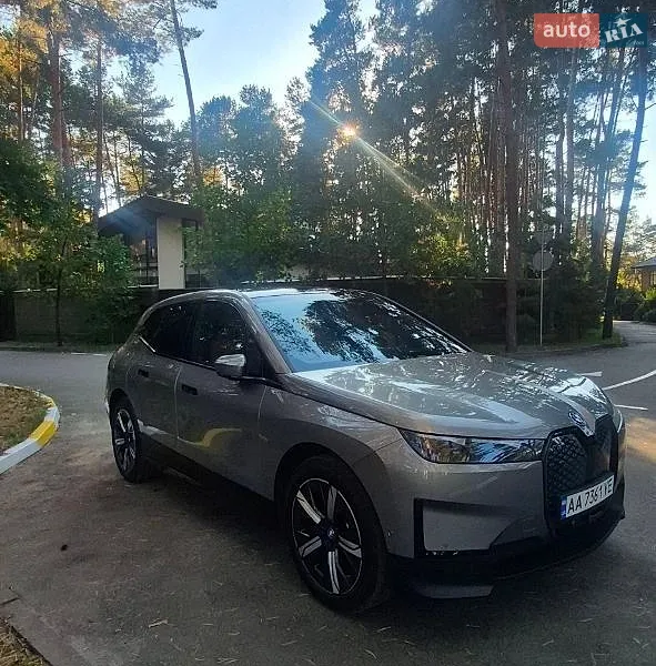 BMW iX 2023