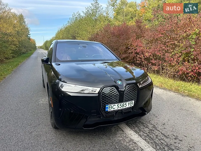 BMW iX
