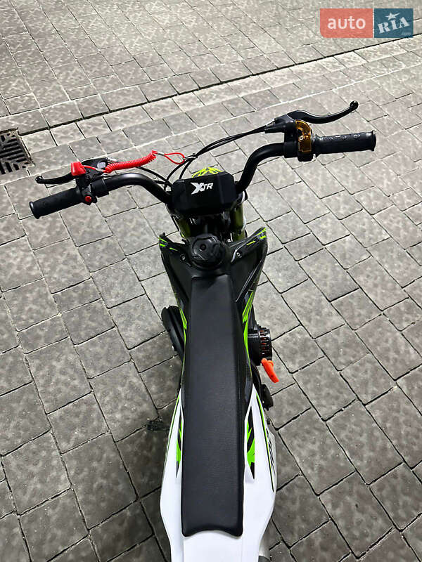 Питбайк BMW M 1000RR 2025 в Ужгороде