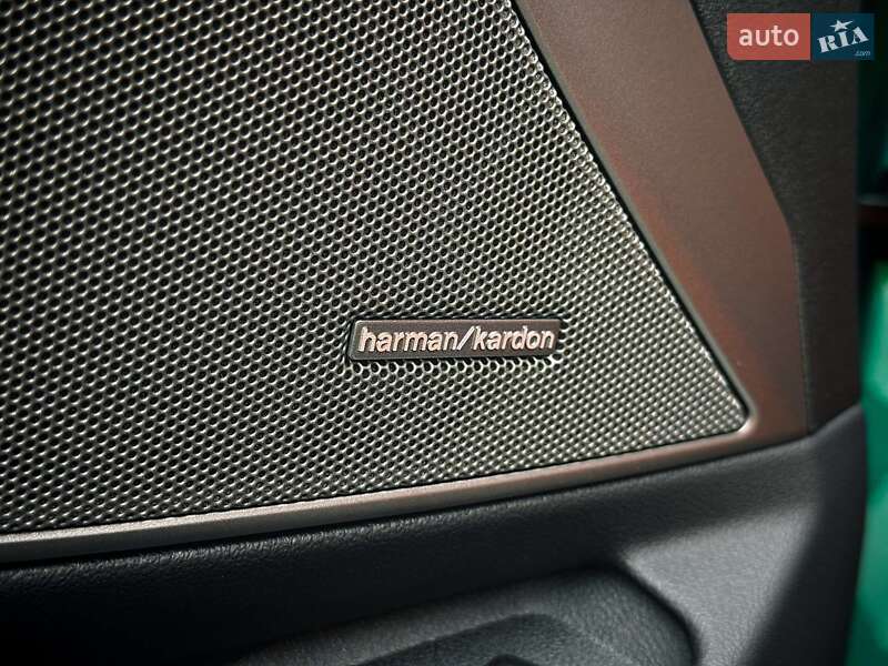 Седан BMW M3 2023 в Киеве