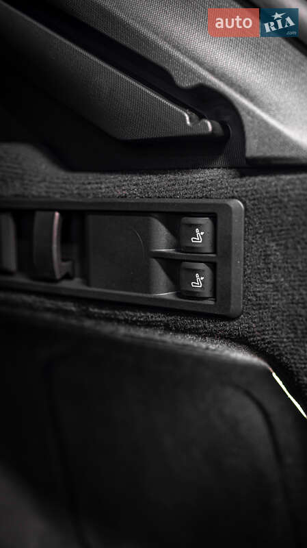 Універсал BMW M3 2024 в Чернівцях фото 59 Універсал BMW M3 2024 в Чернівцях